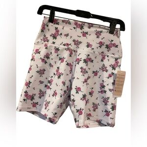 NWT Spiritual Gangster active shorts Size M